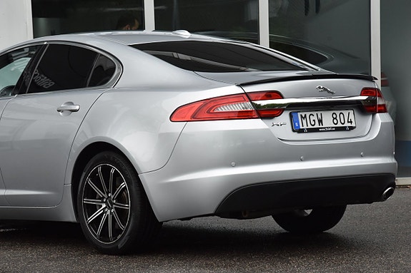 Jaguar XF 6 of 21