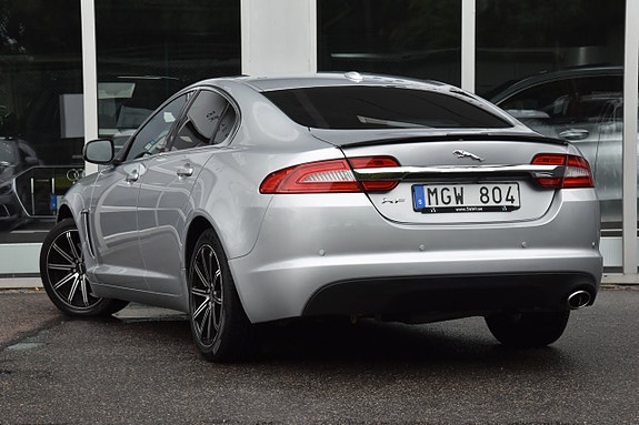 Jaguar XF 5 of 21