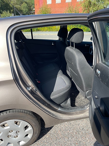 Hyundai i20 12 of 20