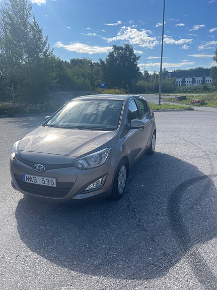 Hyundai i20 3 of 20