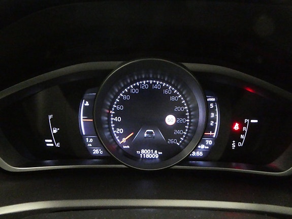 Volvo V40 18 of 24