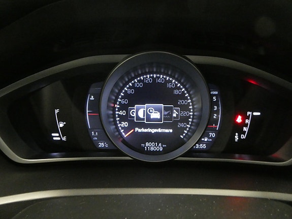 Volvo V40 19 of 24