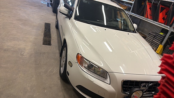 Volvo V70 6 of 6