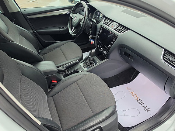 Skoda Octavia 7 of 15