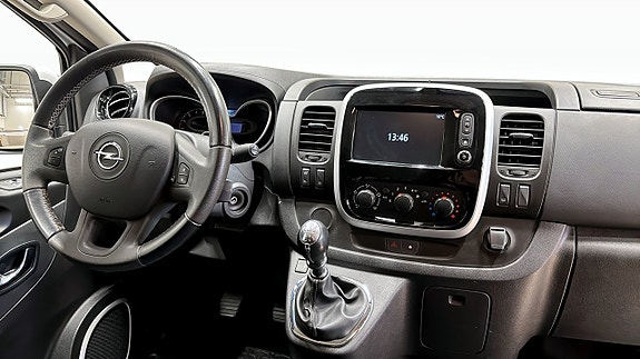 Opel Vivaro 4 of 10
