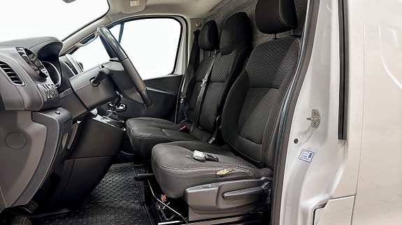 Opel Vivaro 10 of 10