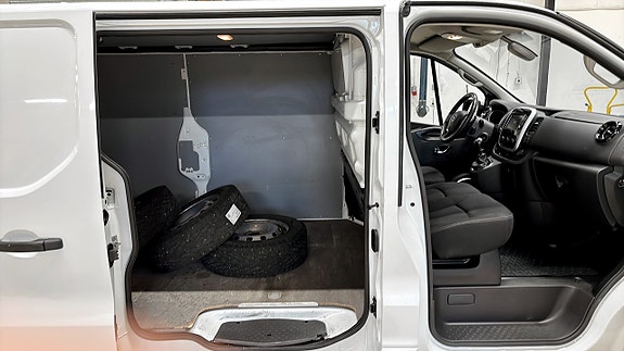 Opel Vivaro 5 of 10