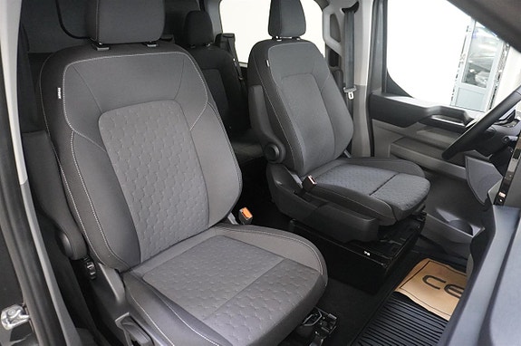 Ford Transit Custom 7 of 16
