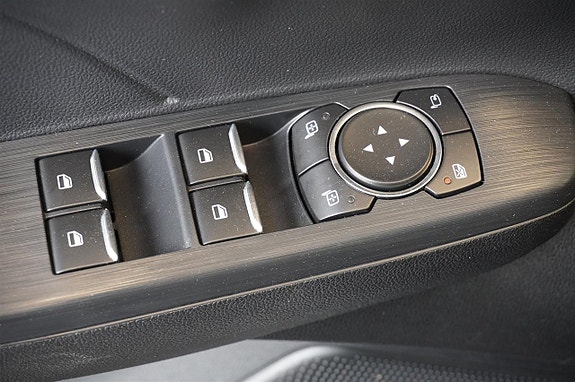 Ford Kuga 13 of 13
