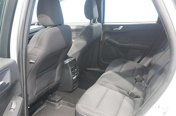 Ford Kuga 7 of 18