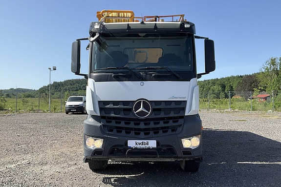 Mercedes AROCS 3235 8x4 5 of 27