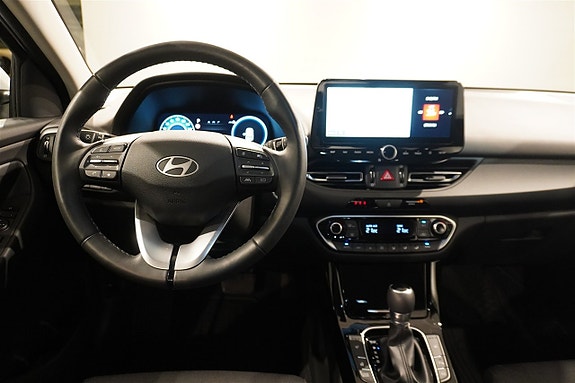 Hyundai i30 10 of 12