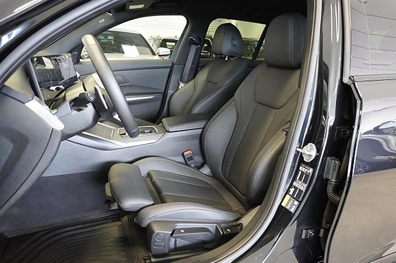 BMW 330e 15 of 28
