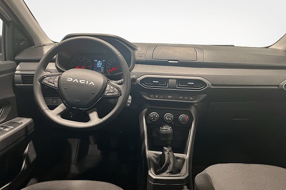 Dacia Sandero 8 of 13