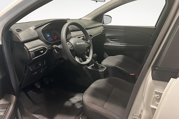 Dacia Sandero 6 of 13