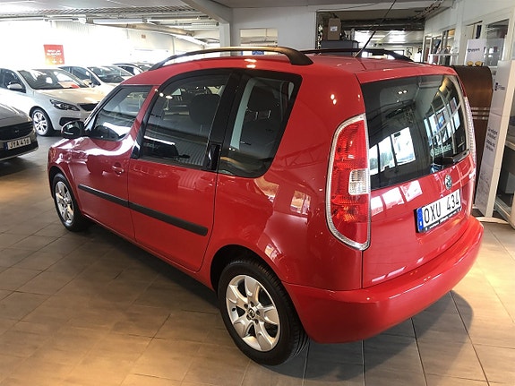 Skoda Roomster 2 of 9