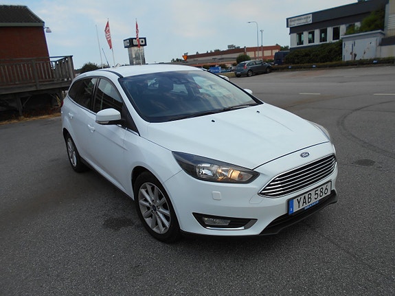Ford Focus 2 of 7