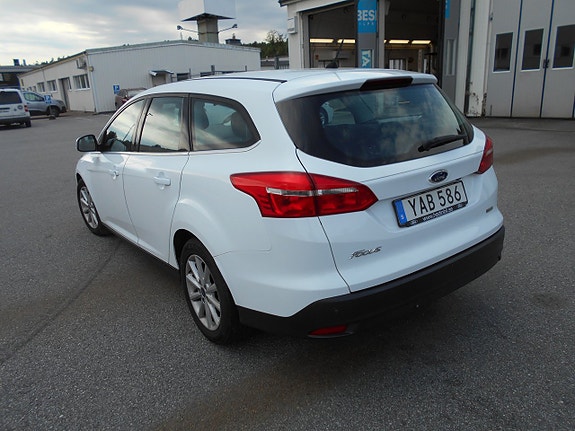 Ford Focus 4 of 7