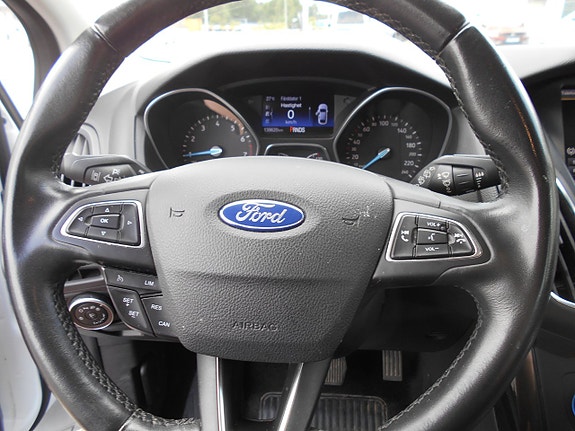 Ford Focus 5 of 7