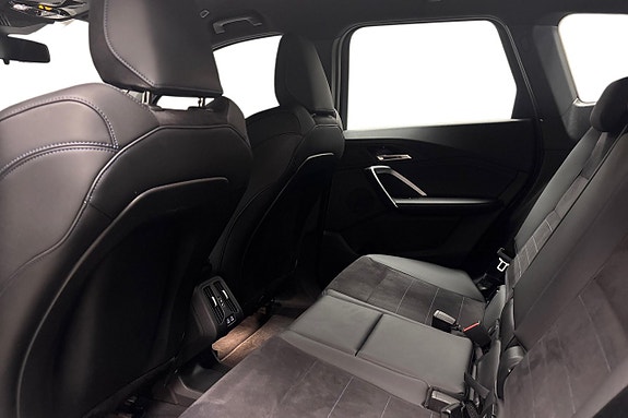 BMW X1 8 of 13