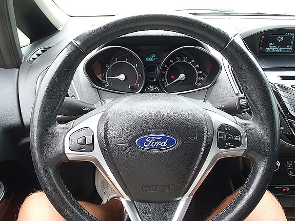 Ford B-MAX 8 of 12