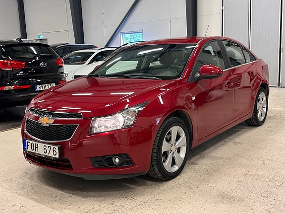 Chevrolet Cruze 4 of 22
