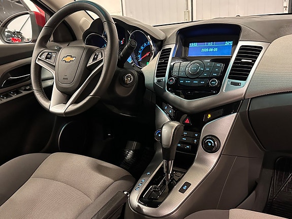 Chevrolet Cruze 11 of 22