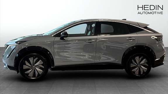 Nissan Ariya 6 of 9