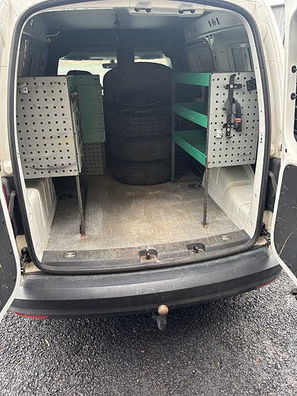 Volkswagen Caddy 4 of 5