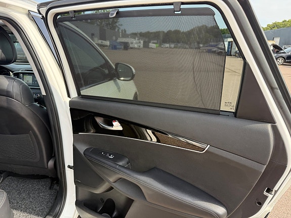 Kia Sorento 13 of 29