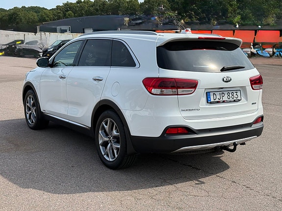 Kia Sorento 3 of 29