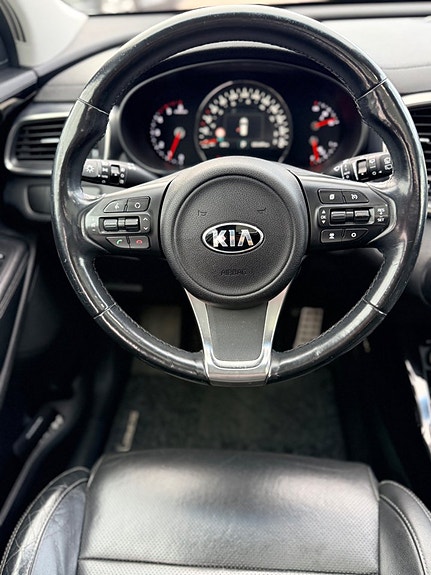 Kia Sorento 10 of 29