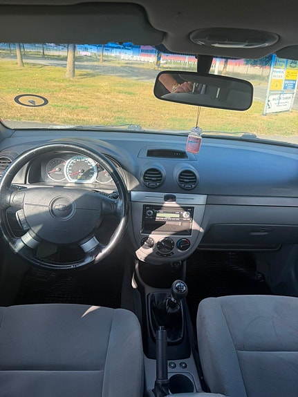 Chevrolet Lacetti 3 of 5