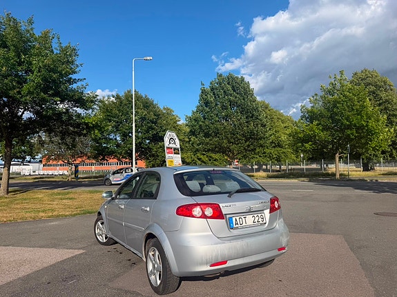 Chevrolet Lacetti 4 of 5