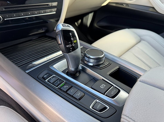 BMW X5 11 of 18