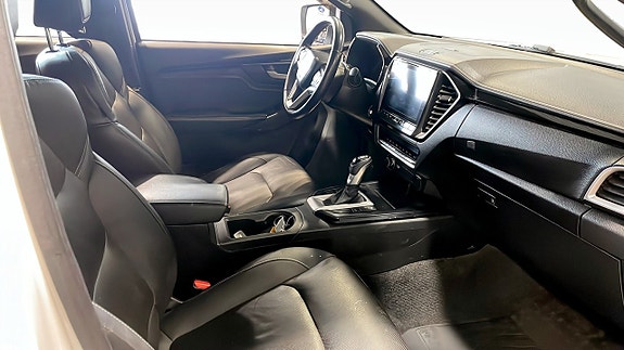 Isuzu D-max 3 of 10