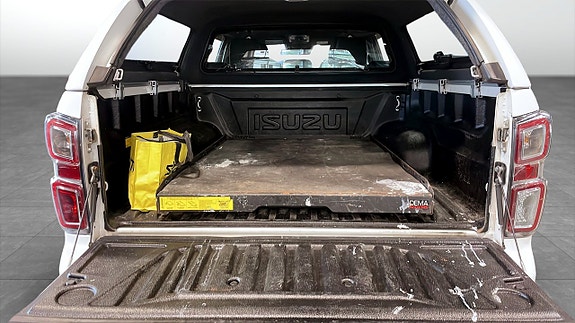 Isuzu D-max 10 of 10