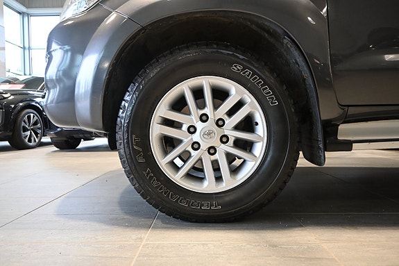 Toyota HiLux 6 of 19