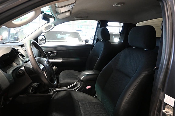 Toyota HiLux 8 of 19