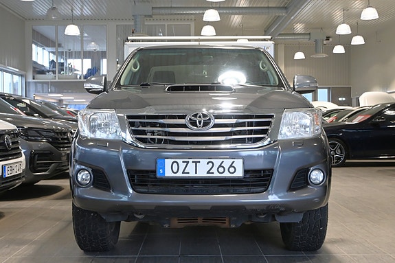 Toyota HiLux 5 of 19