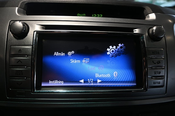 Toyota HiLux 17 of 19