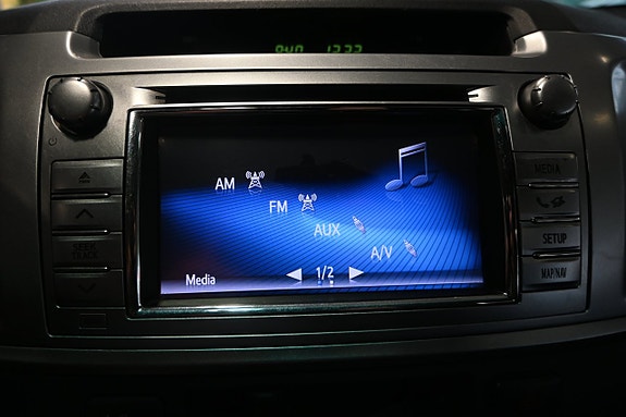 Toyota HiLux 16 of 19