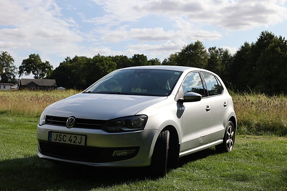 Volkswagen Polo 2 of 12