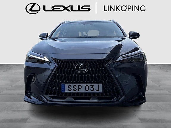 Lexus NX450h+ 5 of 15