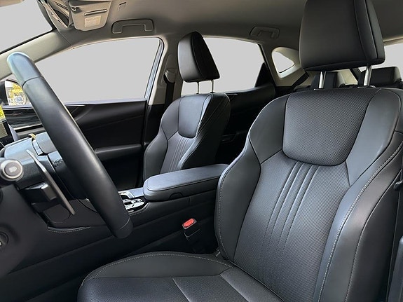 Lexus NX450h+ 15 of 15