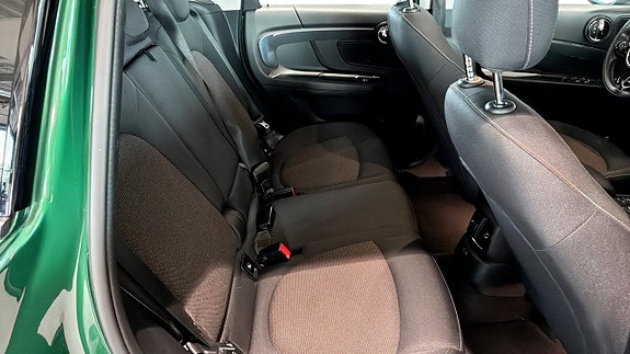 MINI Countryman SE 5 of 9