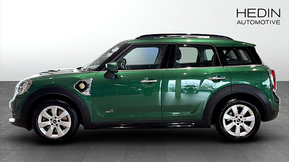 MINI Countryman SE 6 of 9