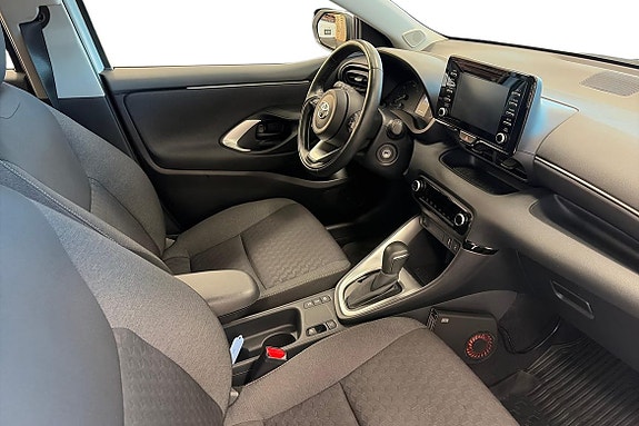 Toyota Yaris 6 of 10
