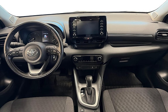 Toyota Yaris 8 of 10