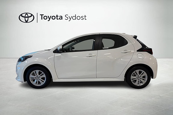 Toyota Yaris 3 of 10